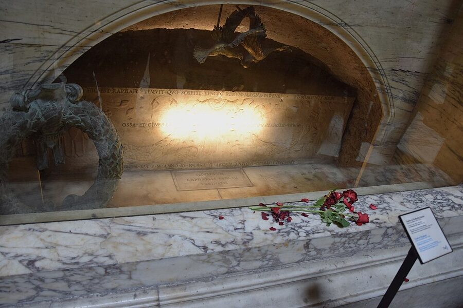 Raphael tomb in a side niche of the Pantheon Rome