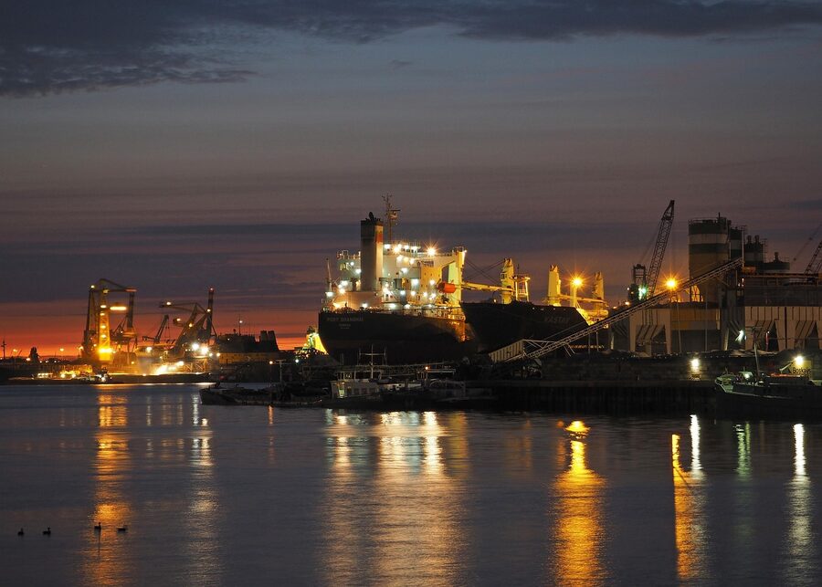 Waalhaven Rotterdam harbour at night