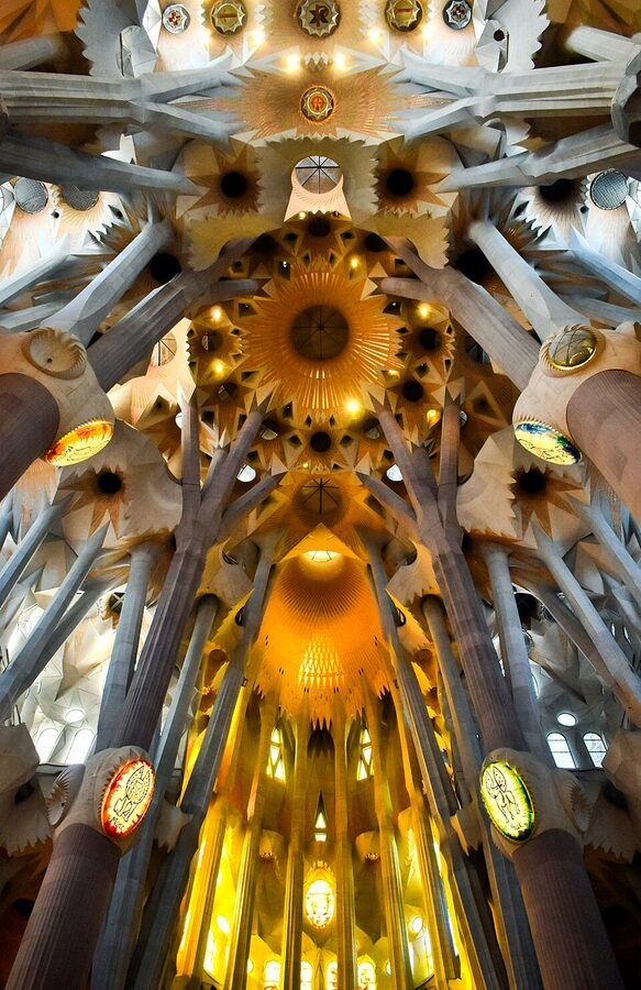 Sagrada Familia apse ceiling intricate geometric patterns