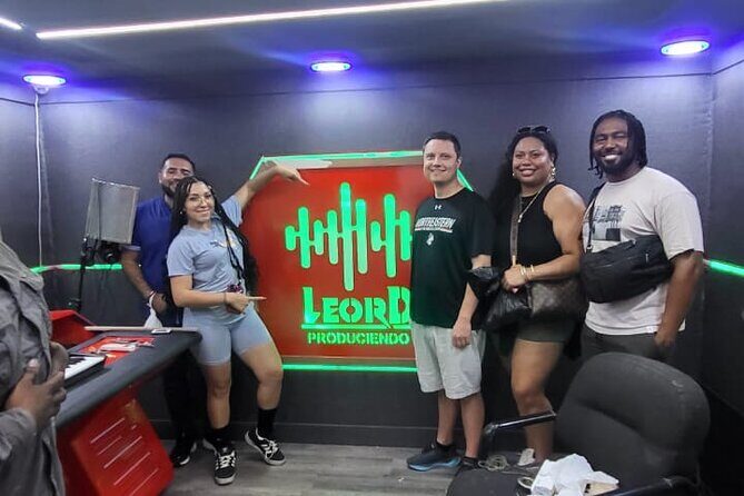 Santo Domingo: City Life Food & Transportation Tour - Authentic Local Flavors and Cultural Insights