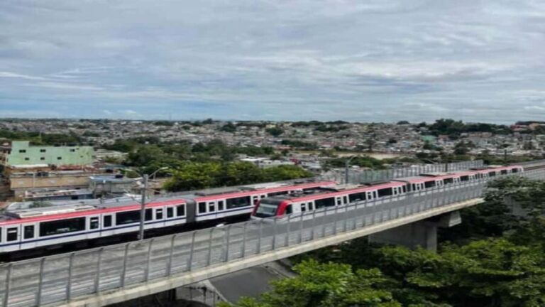 Santo Domingo: Walking Tour with Breakfast & Cable Car - Detailed Breakdown of the Itinerary
