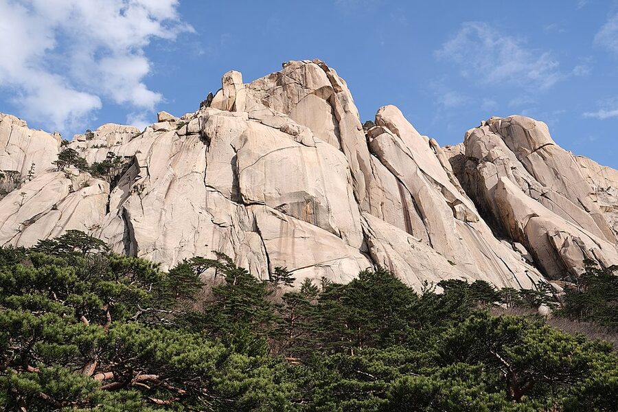 Seoraksan Ulsanbawi panorama