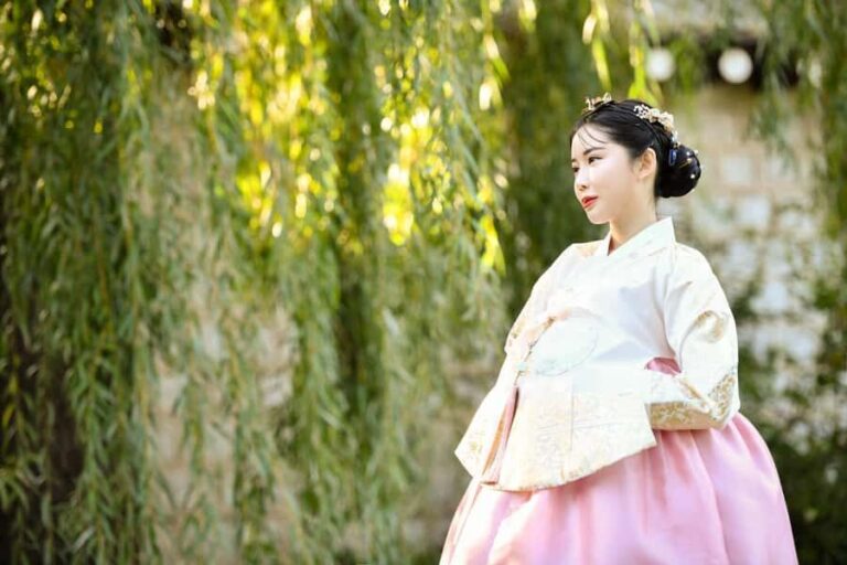 Seoul: Changdeokgung Hanbok Experience at Hanboknam - The Different Hanbok Packages and Their Value