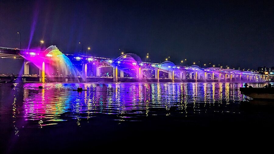 Banpo Bridge Moonlight Rainbow Fountain at night over Han River