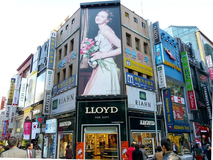 Myeongdong Seoul shopping street