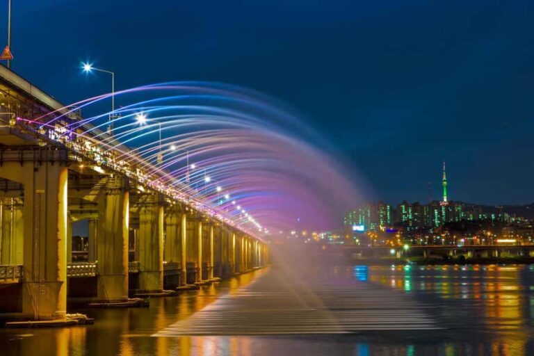 Seoul Night Views: Semi-Guided Audio Tour - Practical Details: What to Expect