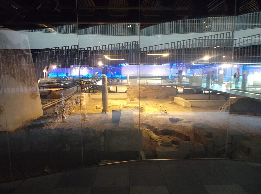 Roman ruins inside the Antiquarium below the Setas