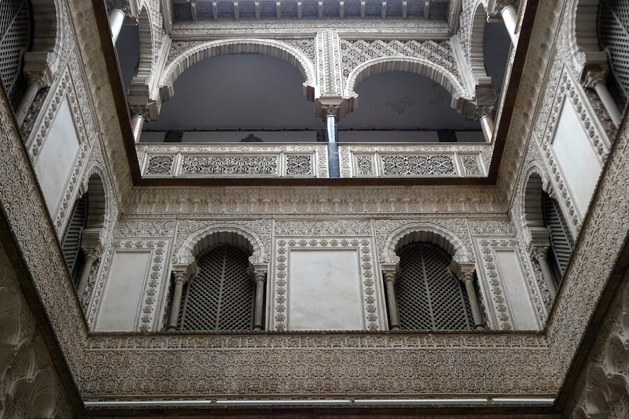 Marble and round arches at Alcazar of Seville
