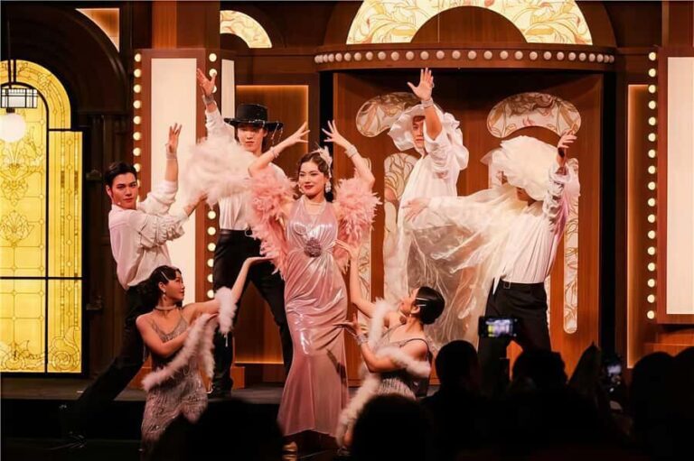 Shanghai: Immersive Republican Era Dinner Experience & Show - The Dining Experience