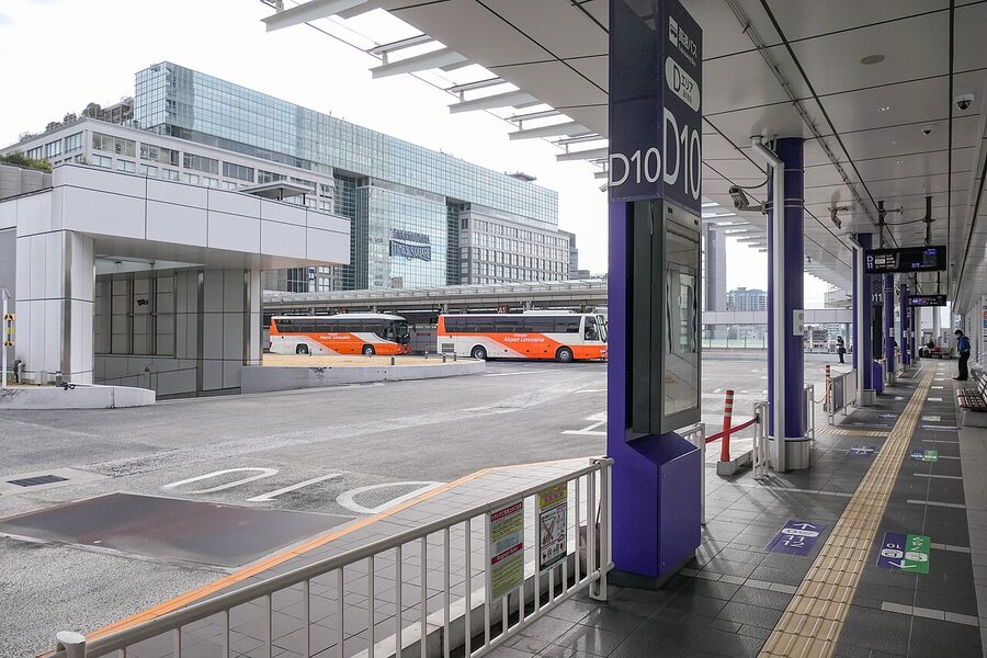 Shinjuku Expressway Bus Terminal D Platforms