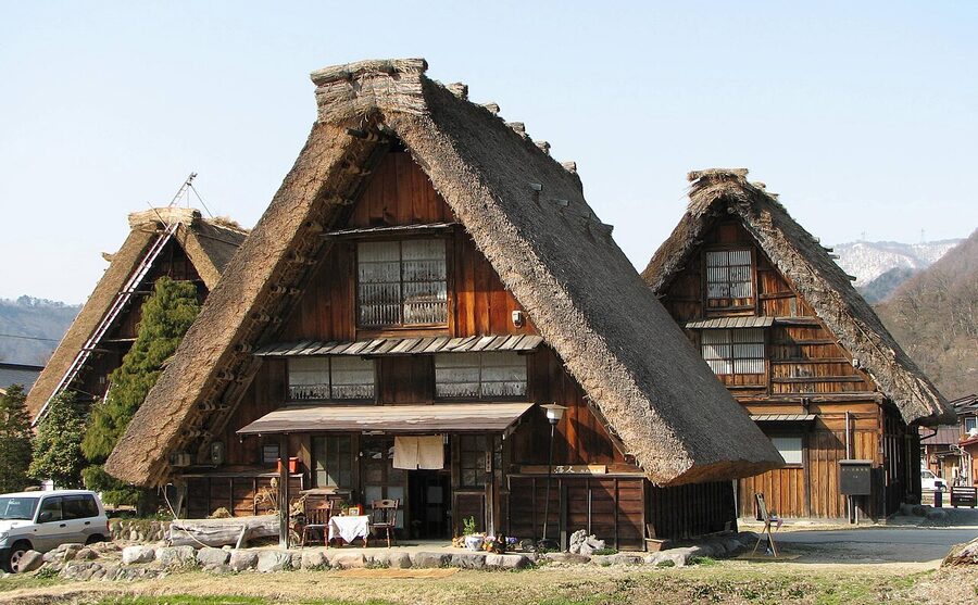 Gassho-zukuri thatched farmhouse in Shirakawa-go
