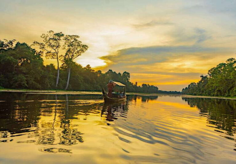 Siem Reap: Angkor Sunset Bike & Boat Tour w/ Drinks & Snacks - Who Should Consider This Tour?