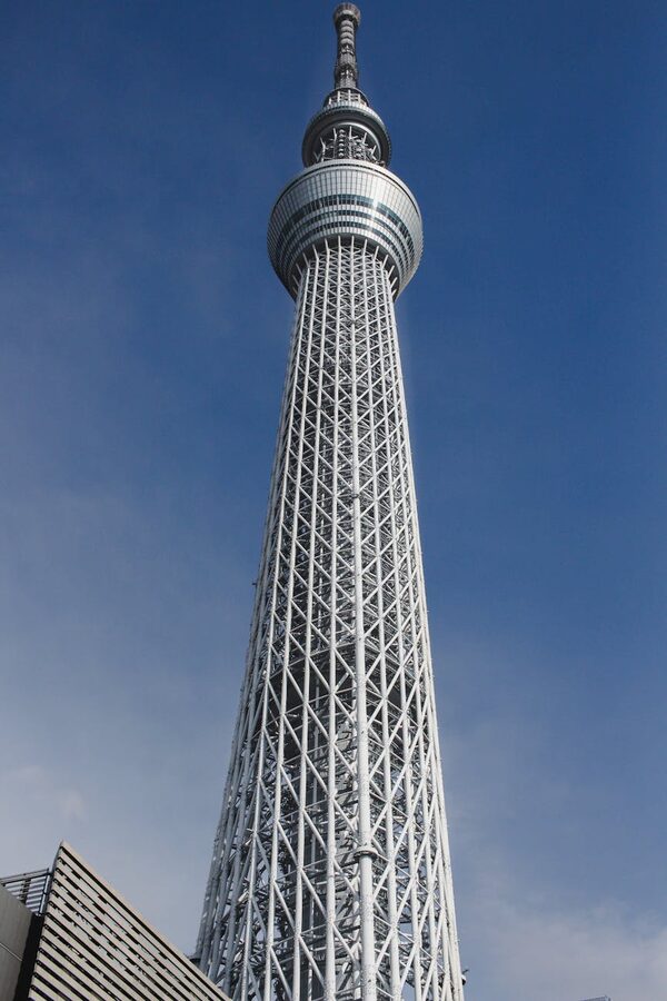 Stunning view of the Tokyo Skytree reaching into a clear blue sky