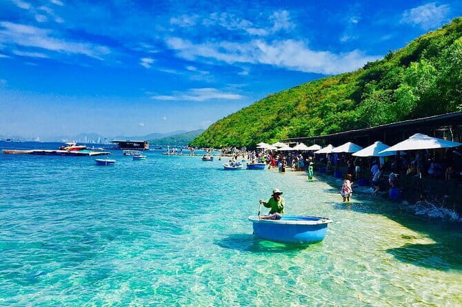 Snorkeling Adventure and Floating Bar Party in Nha Trang - What Could Be Better?