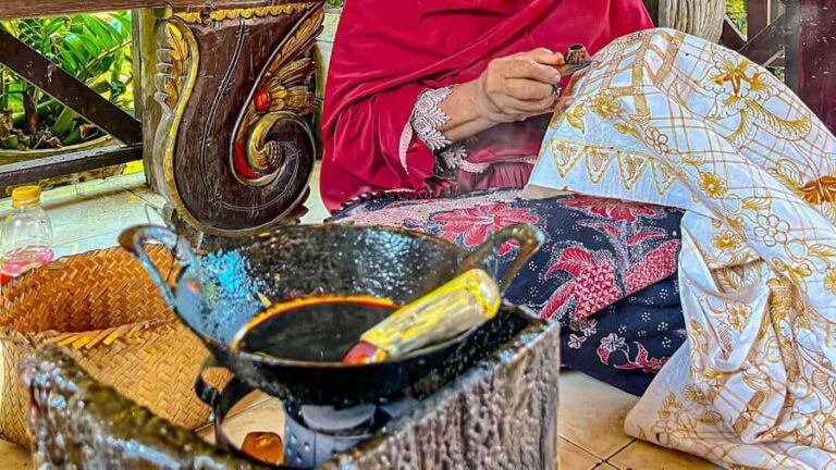 Surabaya Shore Excursions: 68 Hour Surabaya/Trowulan/Madura - The Practicalities: Transportation, Timing, and Comfort