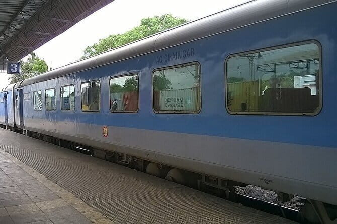 Taj Mahal Day Tour with Akbar Tomb from Delhi by Superfast Train - The Itinerary in Detail: What Makes It Special