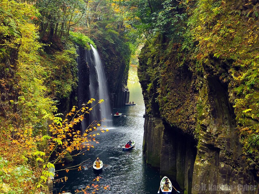 Takachiho Gorge in autumn colors, November 2012