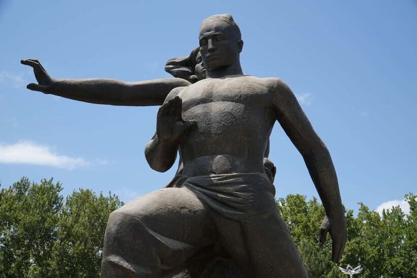 Tashkent: Culture, History and Photography Guided Tour - Discovering Tashkent’s Metro Stations