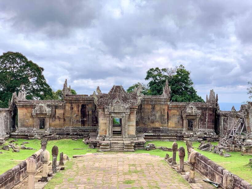 Taxi to Preah Vihear Temple, Day Trip, Trip Round Cambodia - Journey Out of the City