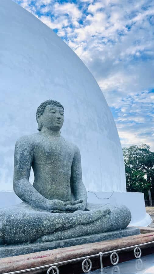 Tissamaharama: private Tuk Tuk Tour & Kataragama Temple - What Makes This Tour Stand Out?