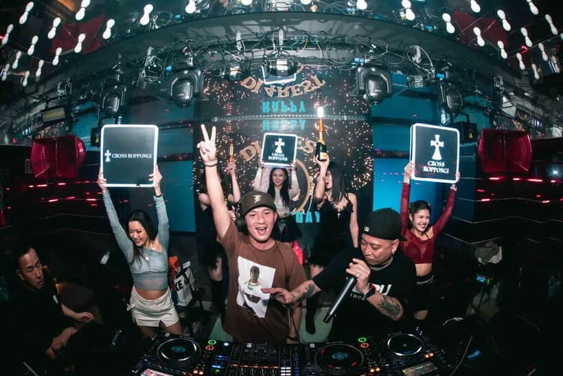 Tokyo: Cross Roppongi Karaoke Nightclub Ticket (For Foreign) - What is the Cross Roppongi Karaoke Nightclub Experience?