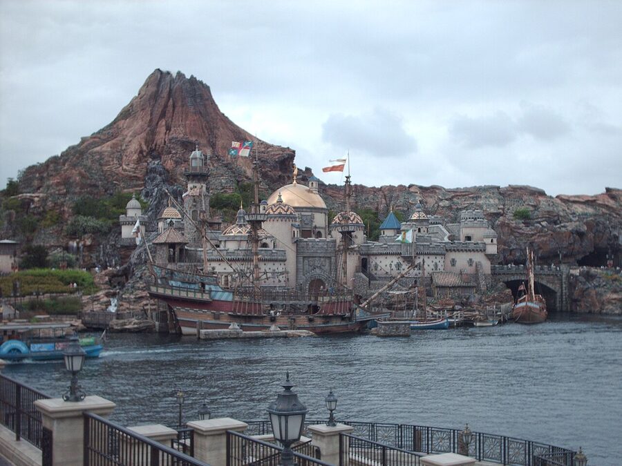 DisneySea Mount Prometheus volcano