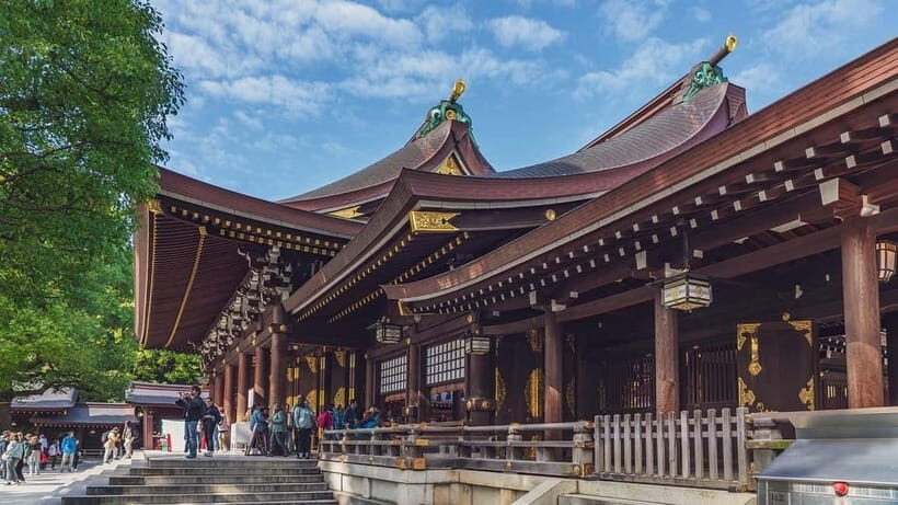 Tokyo: Family Walking Tour from Shrine to Shibuya Fun - Exploring Takeshita Street