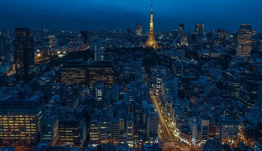 Tokyo Tower at night