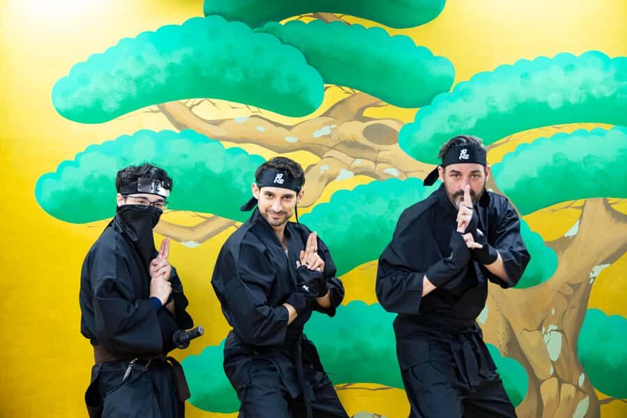 Tokyo: Ninja in Ginza: Throw Shuriken in Authentic Costume - Exploring the Ninja Experience in Ginza