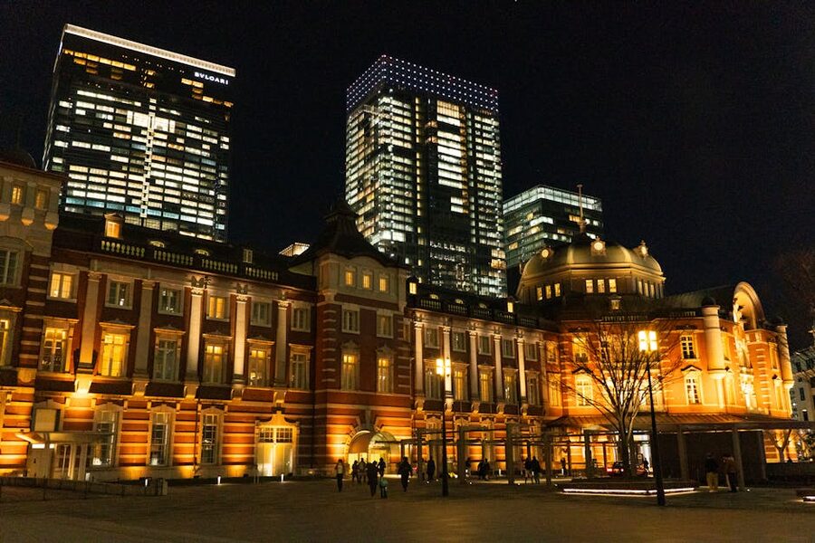 Tokyo Station Marunouchi building at night