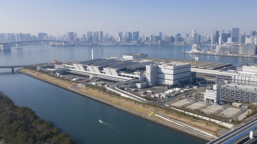 Toyosu Market Tokyo interior