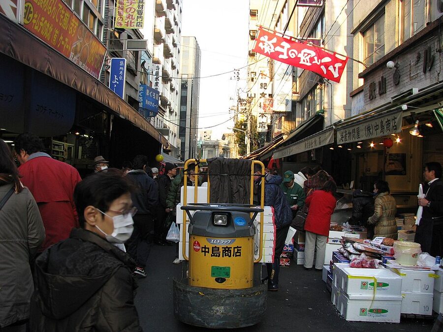 Tsukiji Outer Market food stall