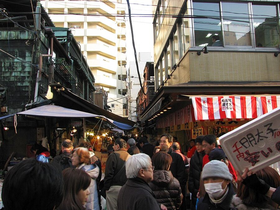 Tsukiji Outer Market narrow alley