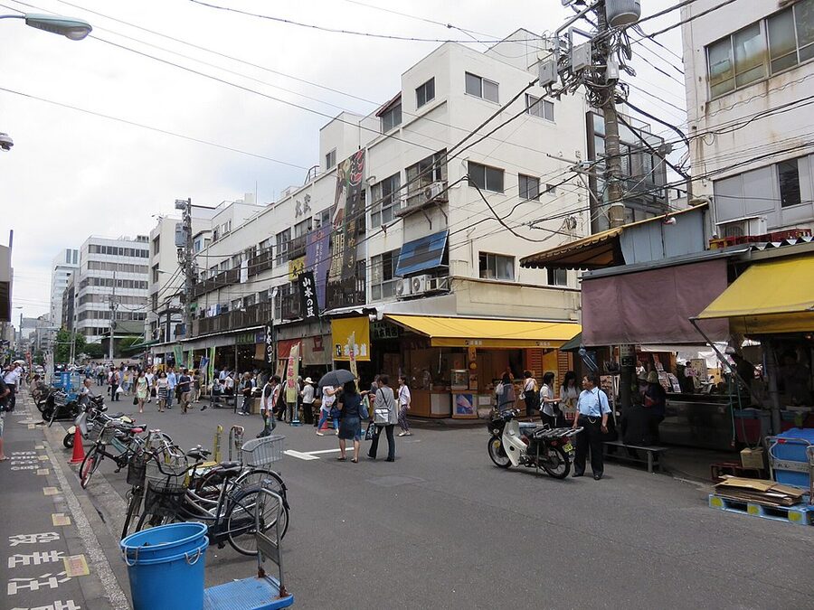 Tsukiji Outer Market entrance sign