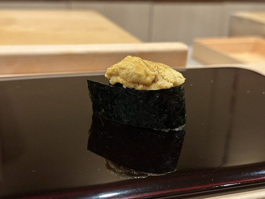 Tsukiji uni sea urchin gunkanmaki