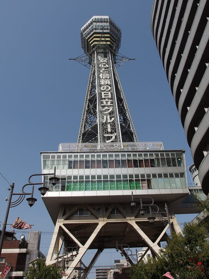 Tsutenkaku Tower street-level Shinsekai