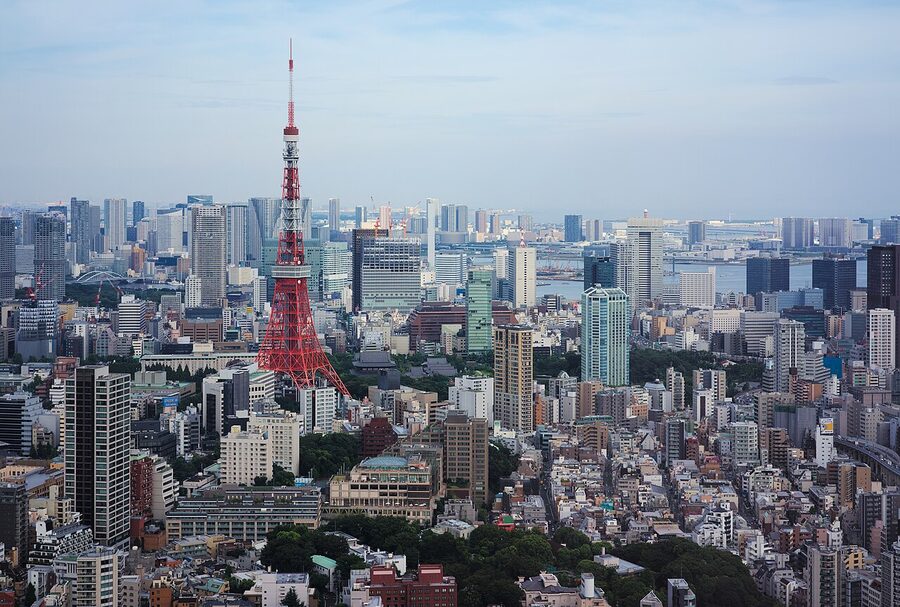 Panoramic view of Tokyo Tower from the Mori Tower observation deck at Roppongi Hills