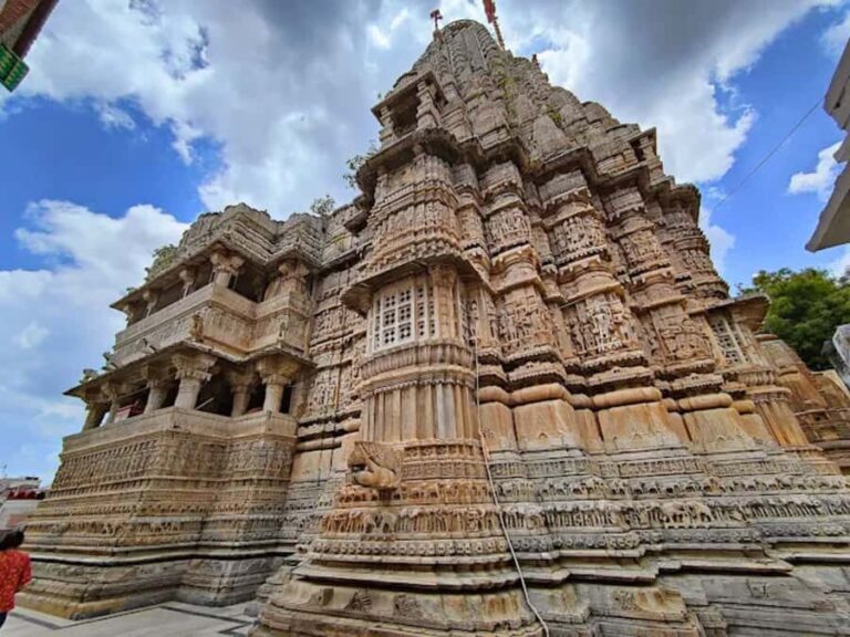 Udaipur: Jagdish Temple Guided Tour - In-Depth Breakdown of the Tour Experience