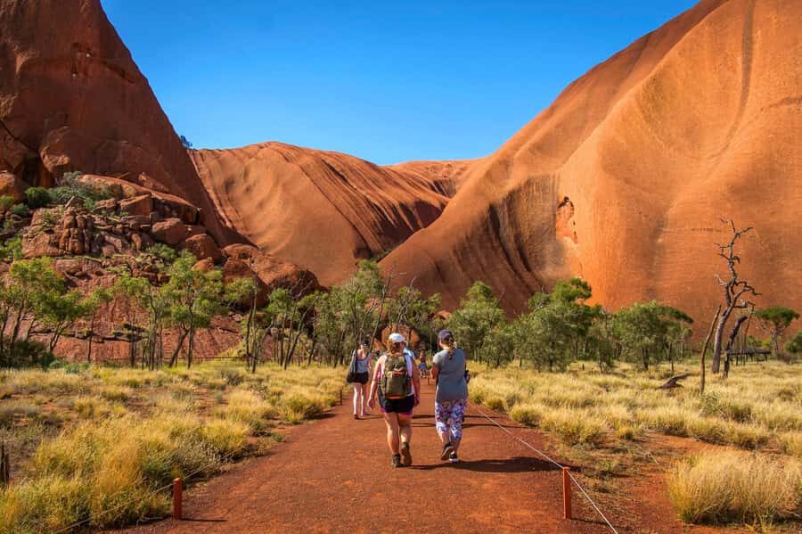 Uluru Overnight Escape from Ayers Rock Resort - Transportation, Group Size, and Practical Details
