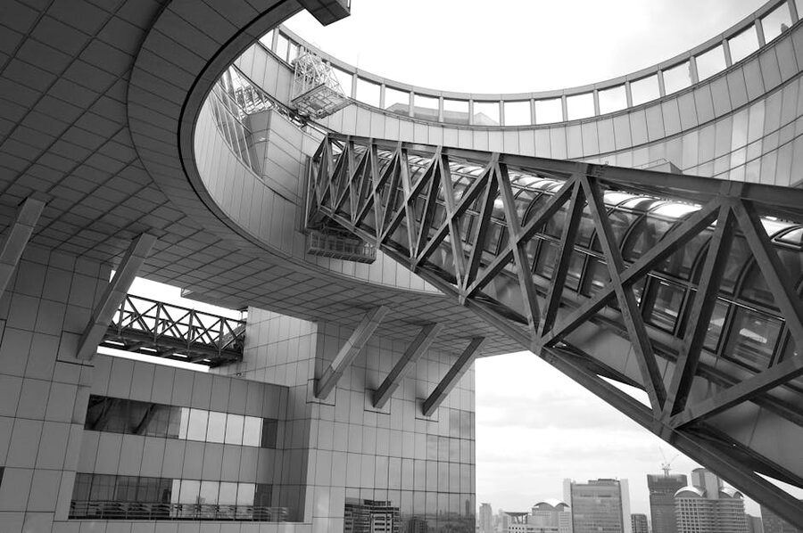 Umeda Sky Building futuristic sky bridge