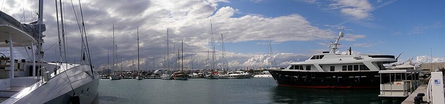 Valencia Marina panorama