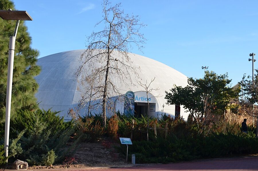 Arctic zone interior at Oceanografic Valencia