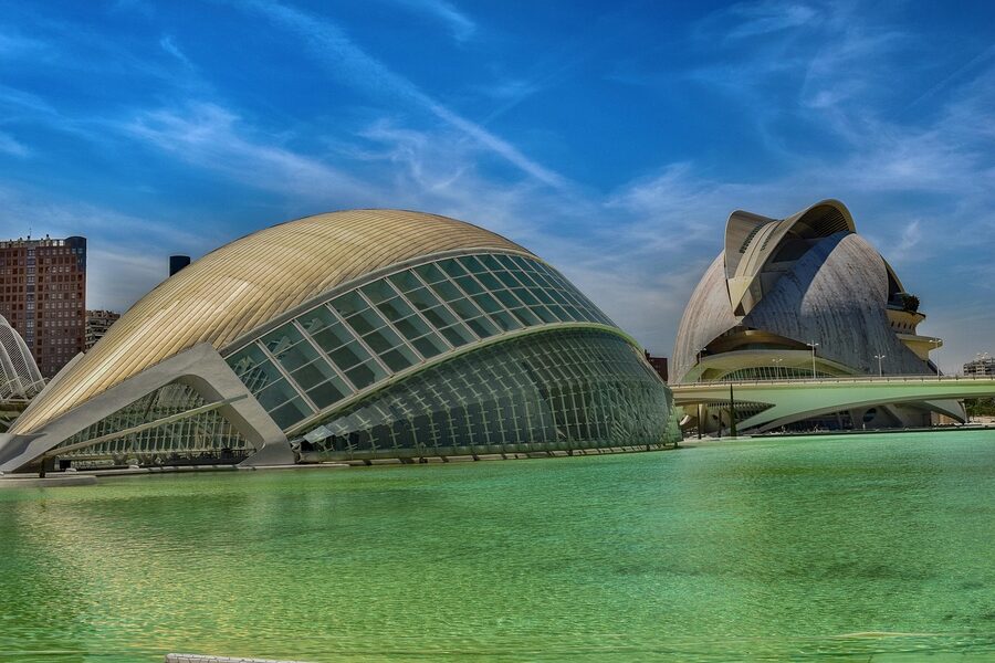 Oceanografic Valencia museum and reflecting lake