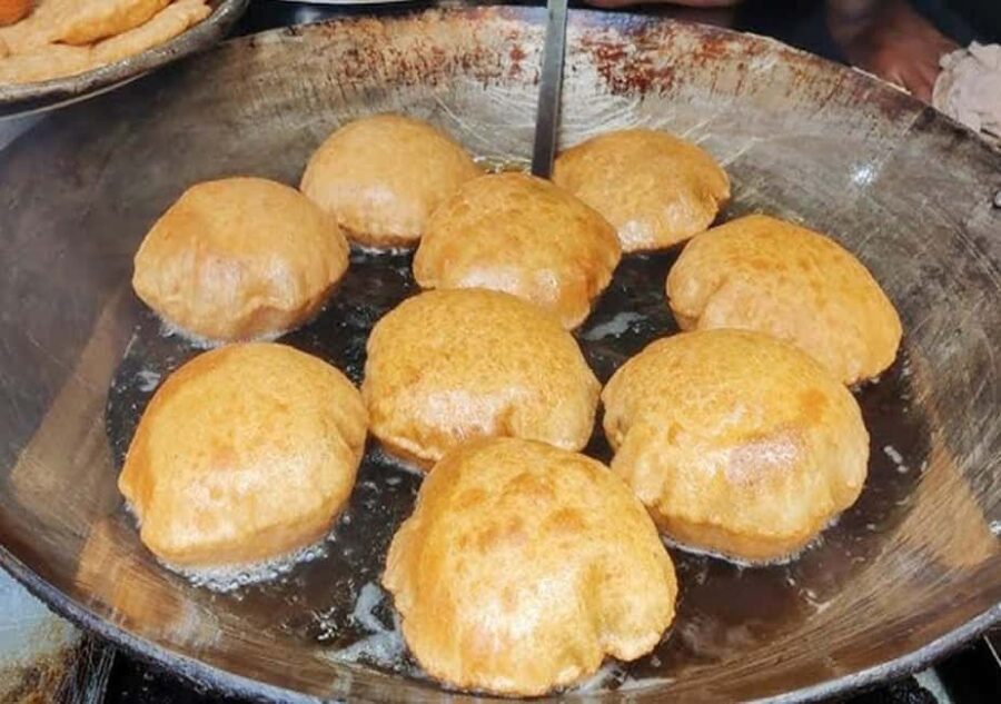 Varanasi: Surnise Tour full Day & traditional Breakfast - Practical Details & What to Expect