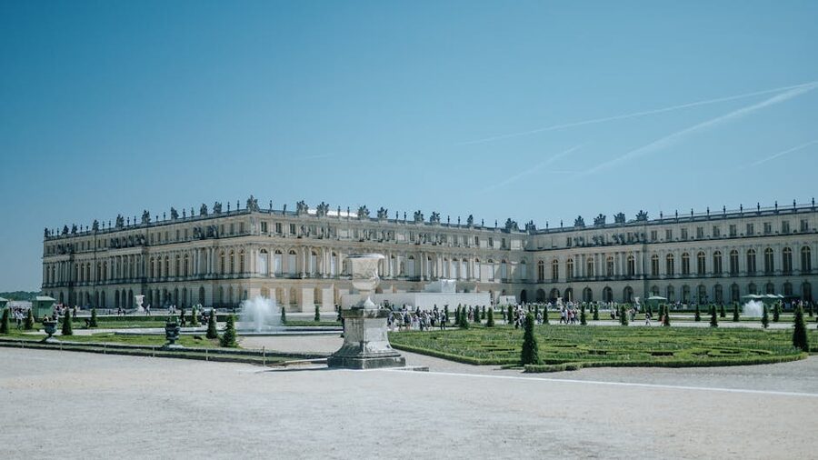 Versailles palace and gardens full view