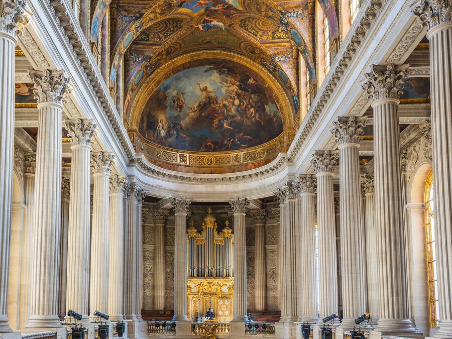 Versailles royal chapel exterior decoration