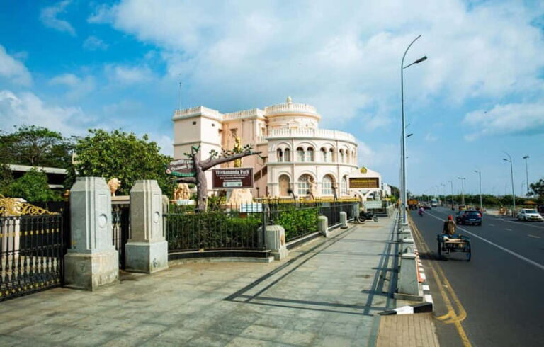 Walk and Explore Chennai City: Guided Tour by Foot - Analyzing the Value