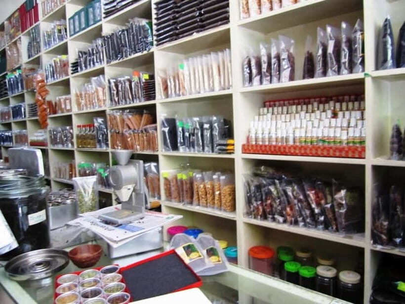 Wilderness & Culture: One Day Tour of Thekkady with Jeep !! - Practical Details and Tips