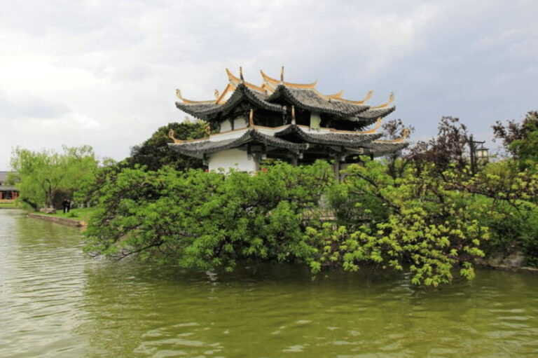 Xiamen: Private City Highlights Tour with Gulangyu Island - What Makes This Tour Stand Out?