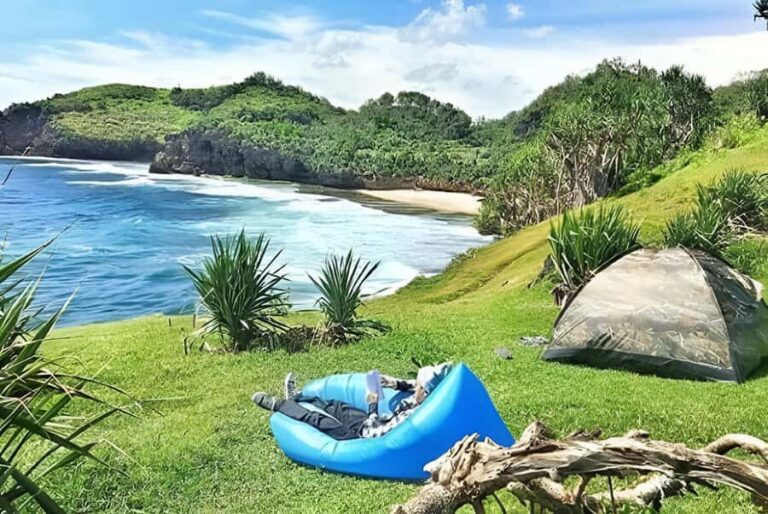 Yogyakarta: 5-Beach Full-Day Tour with Transfers & Entry Fee - Transportation and Group Size: Why It Matters